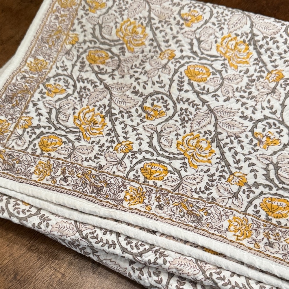 Quilted Table Runner - Yellow and Gray Floral - Picture 5 of 9